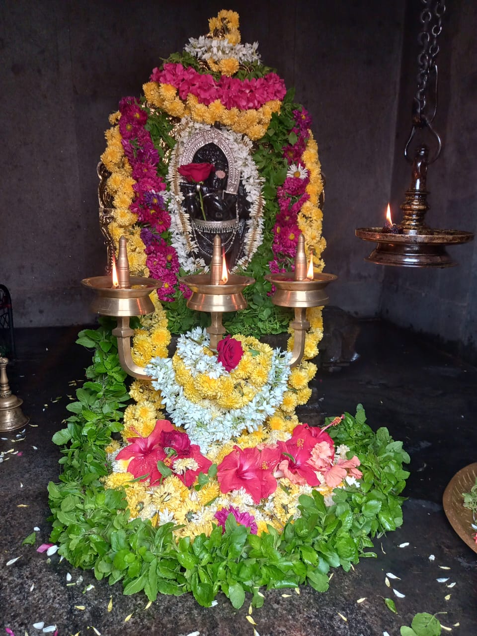 Temple Logo Left